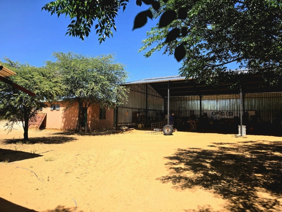 Commercial Property for Sale in Olifantshoek Rural Northern Cape